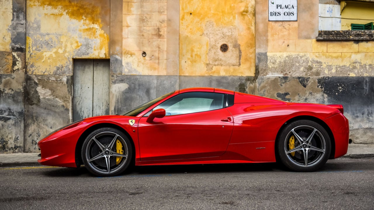French Crypto Trader Jailed for 18 Months for Buying a Ferrari With Bitcoin – Regulation Bitcoin News