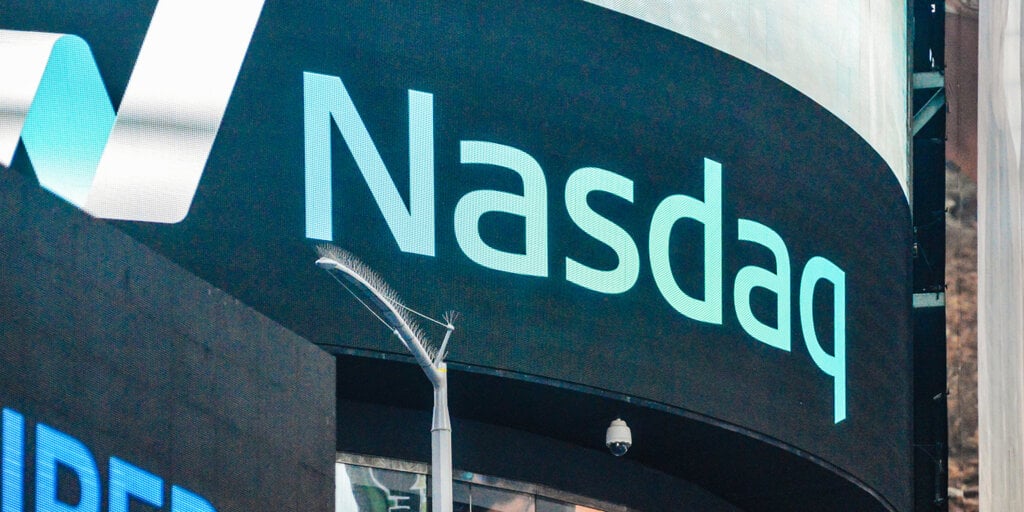 SEC Greenlights Nasdaq Listing of Options for BlackRock’s Bitcoin ETF