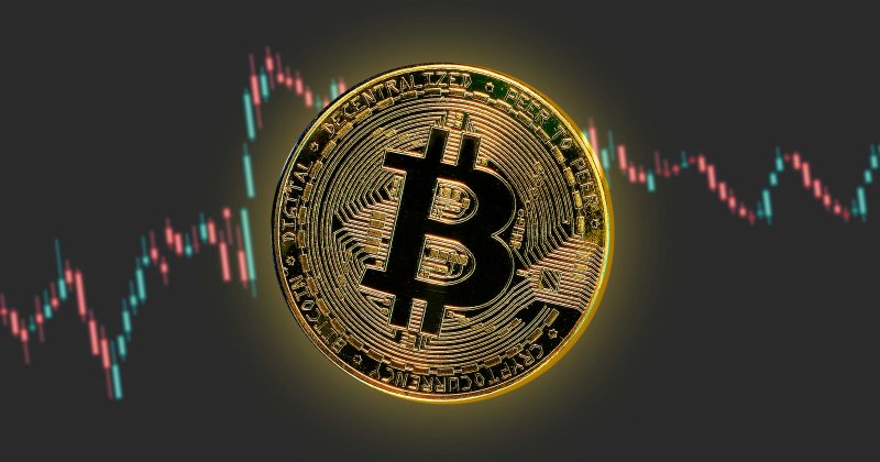 Bitcoin climbs to record $124,000, Ethereum approaches ATH